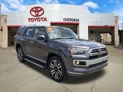 Used 2020 Toyota 4Runner Limited image 3