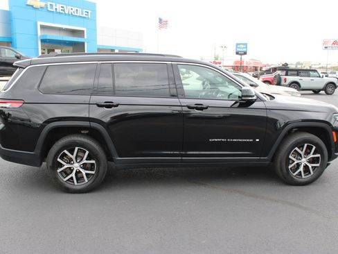 Used 2024 Jeep Grand Cherokee L Limited w/ Luxury Tech Group II AWD/4WD image 9
