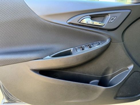 Used 2023 Chevrolet Malibu LT image 19