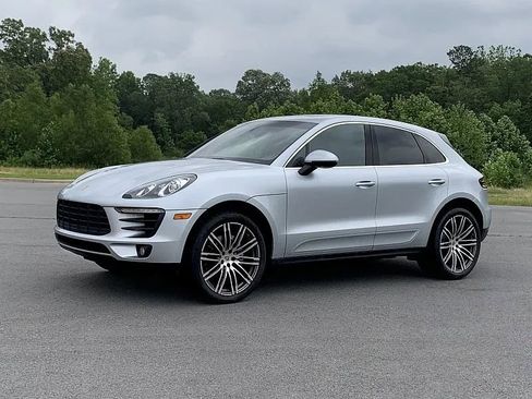 Used 2016 Porsche Macan S image 3