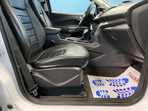 Used 2018 Ford Escape SE image 48