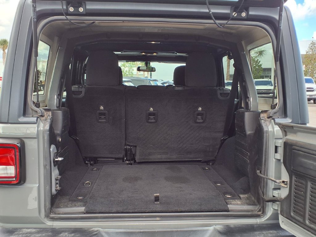 Used 2019 Jeep Wrangler Unlimited Sport S AWD/4WD image 21