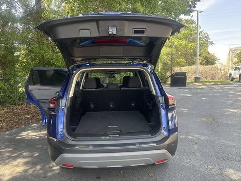 Used 2023 Nissan Rogue SV FWD image 12
