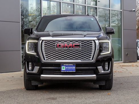 Used 2024 GMC Yukon Denali image 2