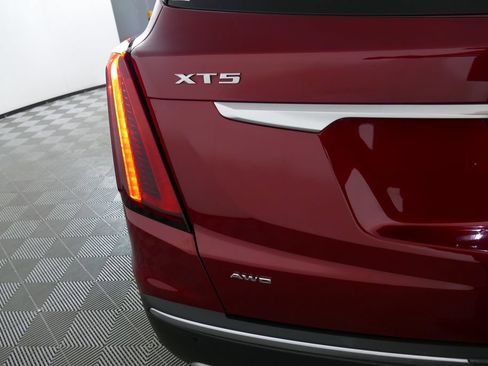 Used 2020 Cadillac XT5 Premium Luxury AWD/4WD image 32