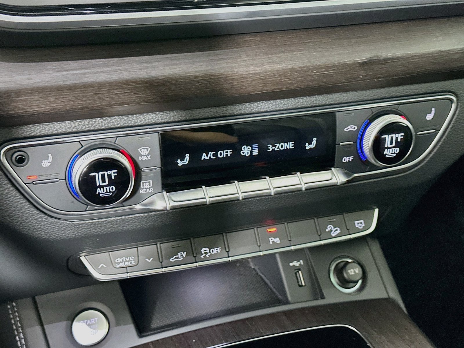 Certified 2024 Audi Q5 e Premium Plus AWD/4WD image 26