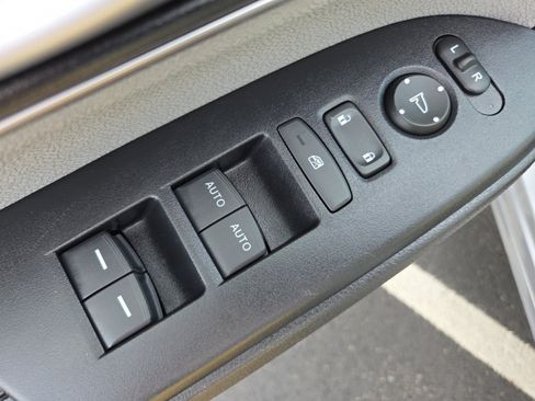 Used 2021 Honda CR-V EX image 28