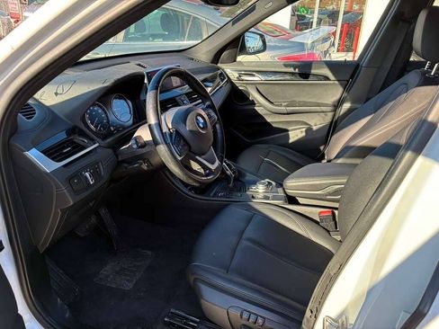 Used 2020 BMW X1 sDrive28i w/ Convenience Package FWD image 2