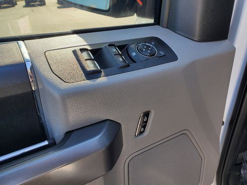 Used 2019 Ford F150 XLT AWD/4WD image 12