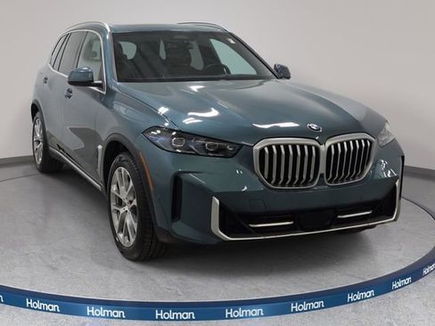 Certified 2024 BMW X5 xDrive40i w/ Premium Package AWD/4WD image 3