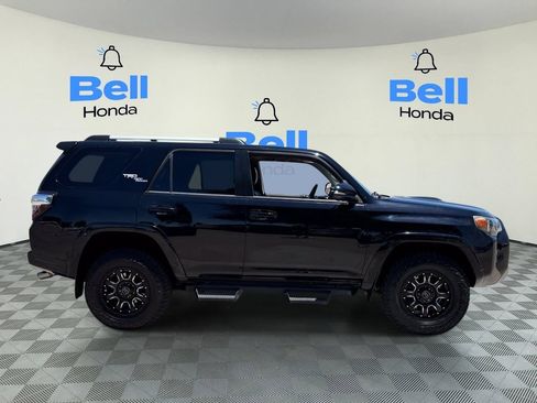 Used 2018 Toyota 4Runner TRD Off-Road Premium AWD/4WD image 5