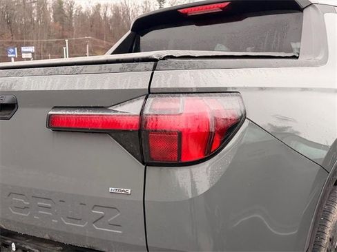 Certified 2024 Hyundai Santa Cruz SEL image 11