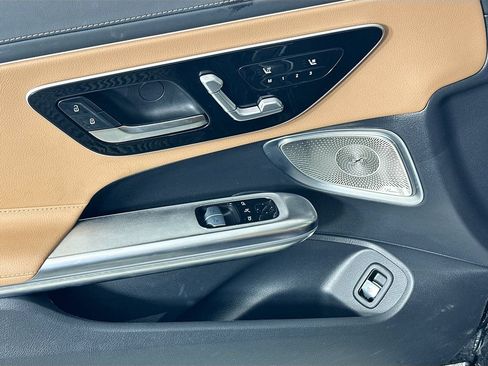 Used 2024 Mercedes-Benz CLE 300 4MATIC Coupe image 18