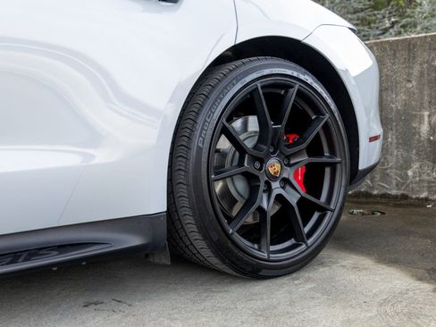 Certified 2023 Porsche Taycan GTS image 16