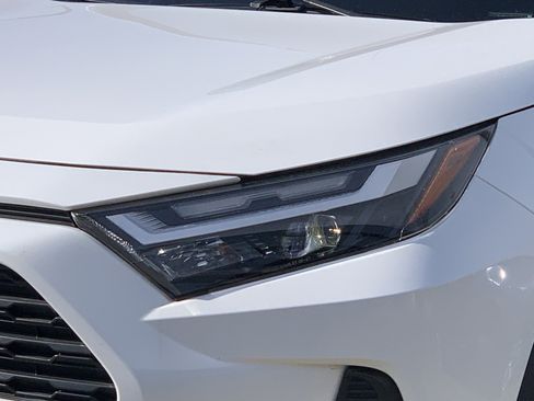 Used 2023 Toyota RAV4 XLE image 6