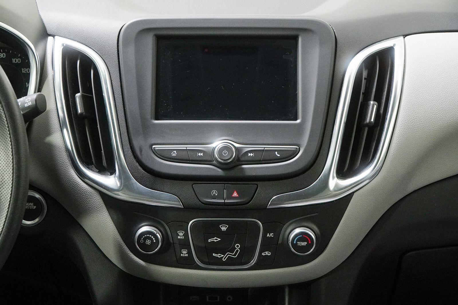 Used 2022 Chevrolet Equinox LS w/ LS Convenience Package AWD/4WD image 23