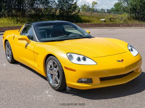 Used 2007 Chevrolet Corvette Coupe w/ Preferred Equipment Group RWD image 22