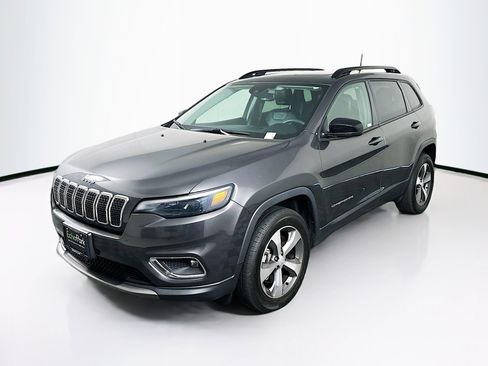 Used 2022 Jeep Cherokee Limited image 4