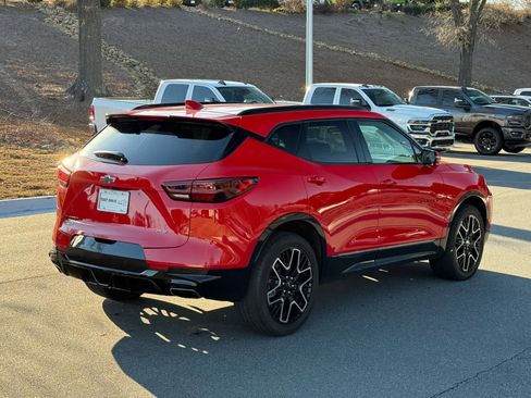 Used 2023 Chevrolet Blazer RS w/ Enhanced Convenience Package image 5