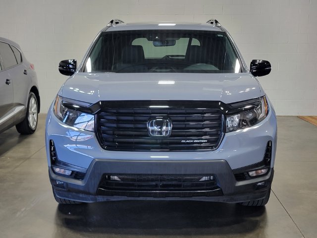 Certified 2025 Honda Passport Black Edition image 3