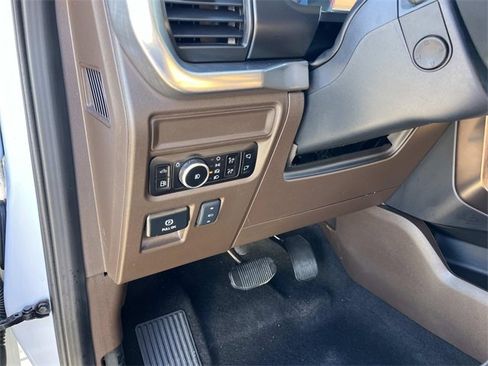 Certified 2025 Ford F150 King Ranch w/ FX4 Off-Road Package image 31