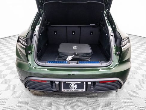 New 2025 Porsche Macan 4S Electric image 31