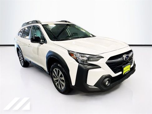 Certified 2025 Subaru Outback Premium image 3