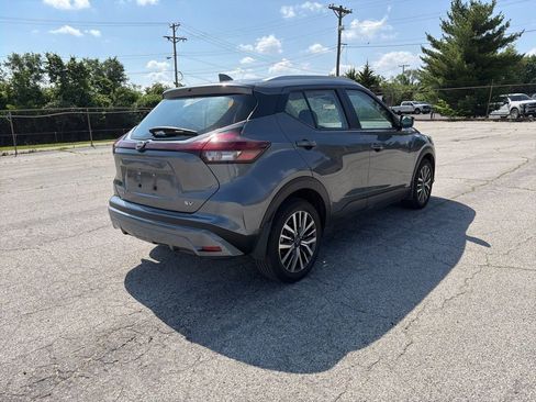 Used 2024 Nissan Kicks SV FWD image 6