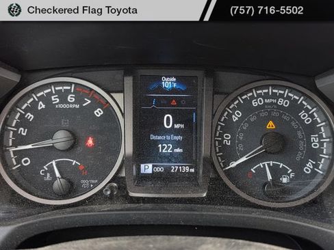 Used 2023 Toyota Tacoma TRD Off-Road w/ Technology Package AWD/4WD image 12