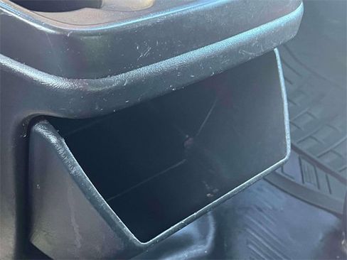 Used 2018 Chevrolet Express 2500 Extended image 21