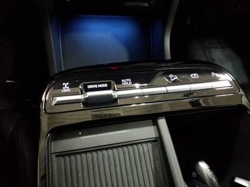 New 2026 Hyundai Tucson Limited w/ Tow & Go Package image 8