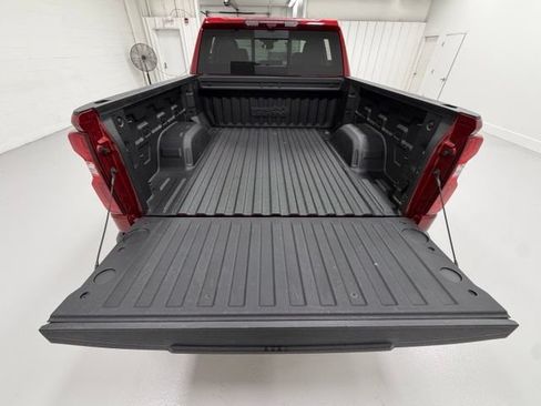 Certified 2024 Chevrolet Silverado 1500 High Country w/ High Country Premium Package AWD/4WD image 25
