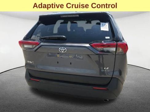 Used 2025 Toyota RAV4 LE AWD/4WD image 7