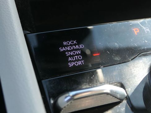 Used 2021 Jeep Grand Cherokee L Overland w/ Luxury Tech Group IV image 22