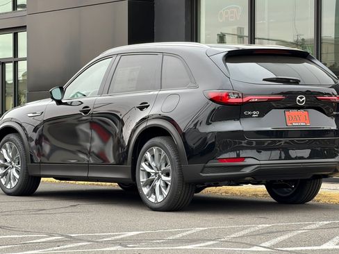 New 2026 MAZDA CX-90 Plug-In Hybrid w/ Preferred AWD/4WD image 6
