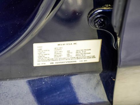Used 2023 Tesla Model Y Performance AWD/4WD image 39