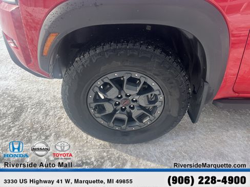 Used 2023 Nissan Frontier PRO-4X w/ Pro-4X Premium Package image 11