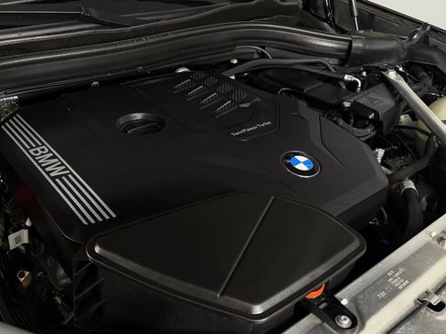 Used 2025 BMW X4 xDrive30i AWD/4WD image 36