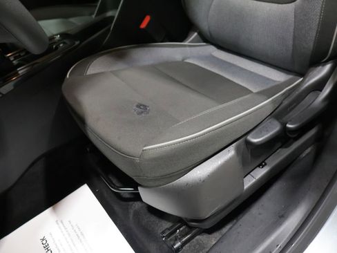 Used 2025 Chevrolet TrailBlazer LT image 12