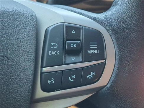 Certified 2021 Ford Explorer XLT w/ Equipment Group 202A AWD/4WD image 15
