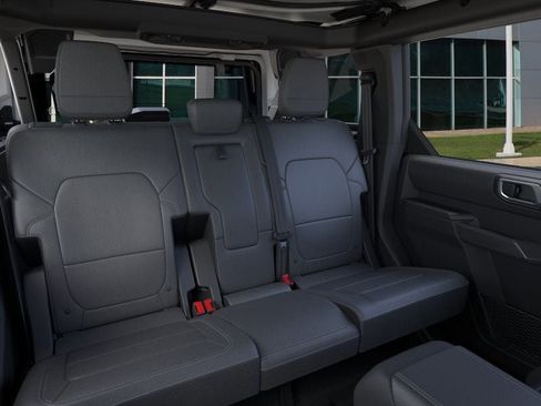 New 2025 Ford Bronco Badlands image 11