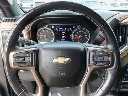Used 2020 Chevrolet Silverado 3500 High Country w/ Technology Package image 17