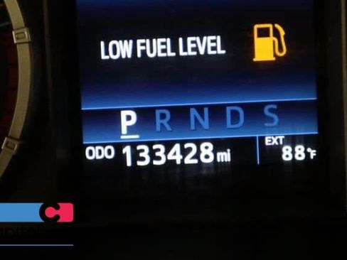Used 2015 Toyota Tundra Limited w/ Limited Premium Package AWD/4WD image 17