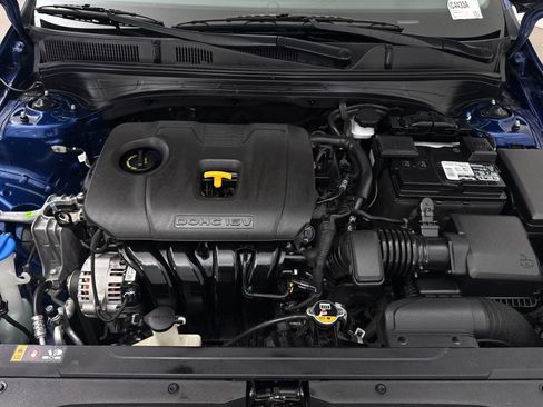Used 2022 Kia Forte LXS w/ LXS Technology Package FWD image 7