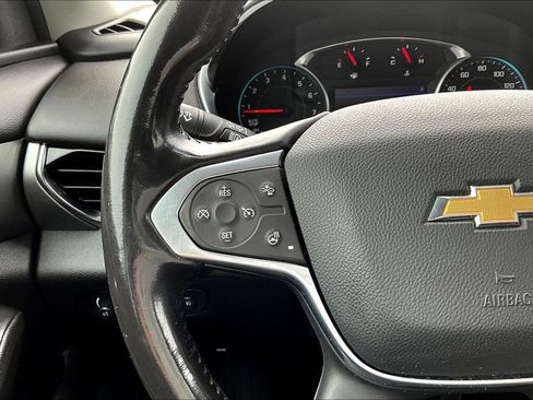 Used 2020 Chevrolet Traverse LT w/ Driver Confidence II Package AWD/4WD image 11