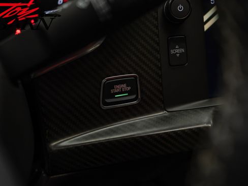 Used 2015 Chevrolet Corvette Z06 w/ 3LZ Preferred Equipment Group image 46