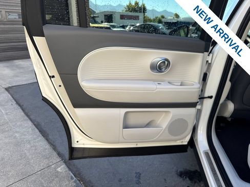 Used 2026 Hyundai Ioniq 9 SEL AWD/4WD image 18