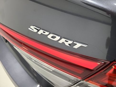 Used 2023 Honda Civic Sport image 6