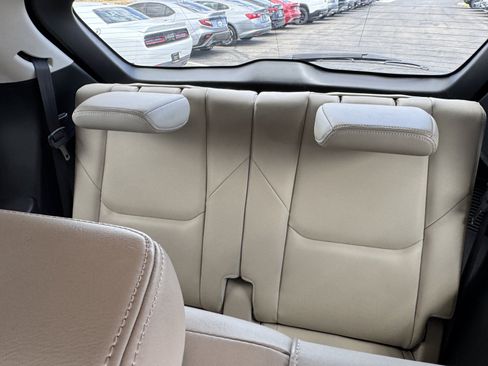 Used 2019 MAZDA CX-9 Touring FWD image 16