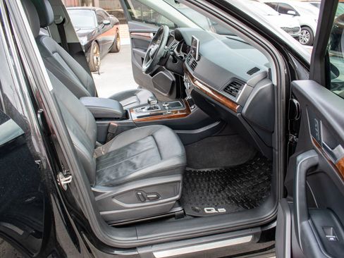 Used 2018 Audi Q5 2.0T Premium Plus w/ Premium Plus Package AWD/4WD image 17
